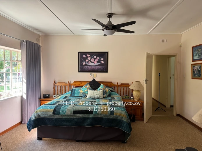 Neat Family Home In a Prime Location - Hillside!