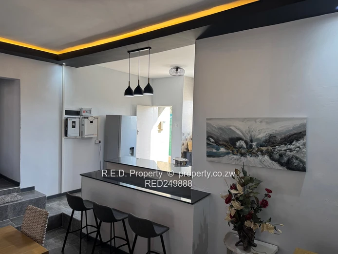 Modern Townhouse Living In Burnside!