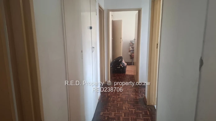 Comfortable, Secure Living with Private Garden Space In Paddonhurst!