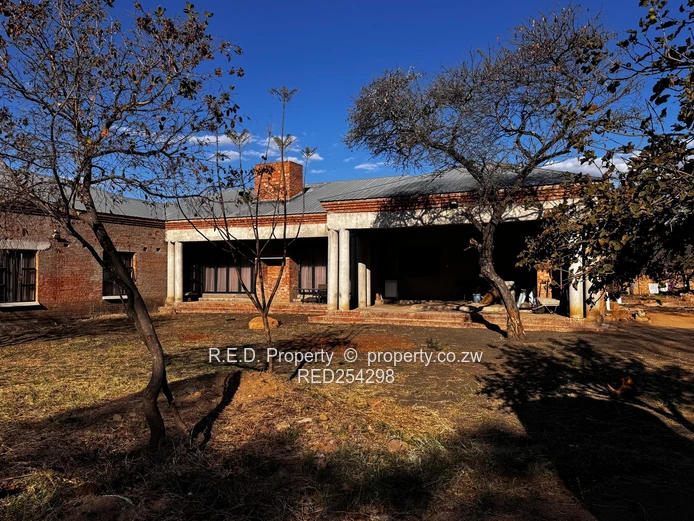 Luxury 7-Bedroom Residence with Exceptional Finishing Potential In Matsheumhlope!