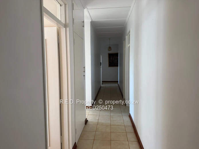 Spacious Family Home In Parklands!