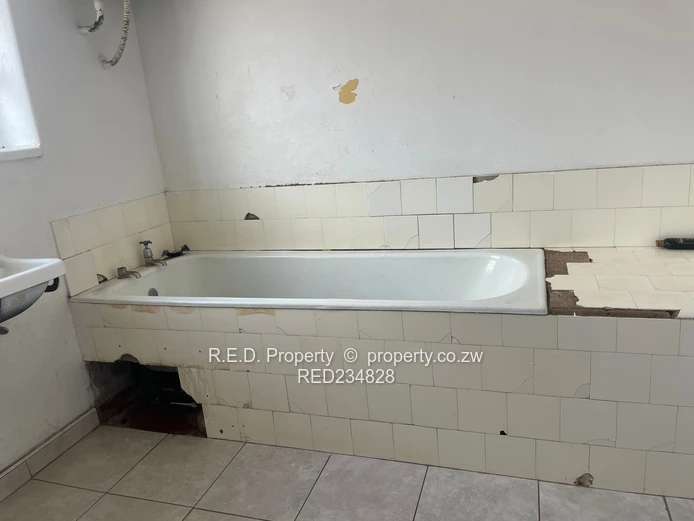 Multi-Use Commercial Investment Opportunity In The Cbd!