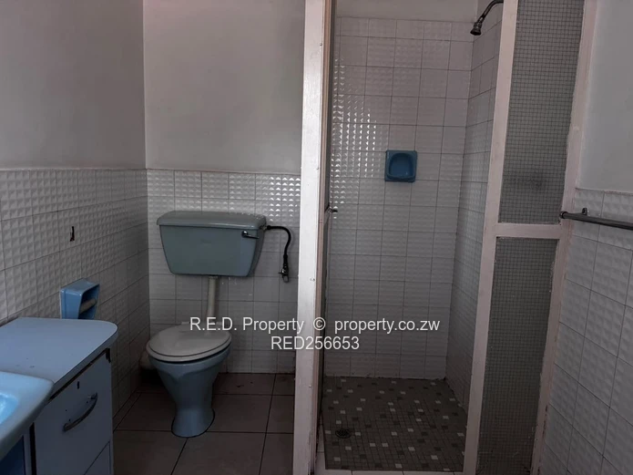 3 bedroom home to Rent in Burnside!