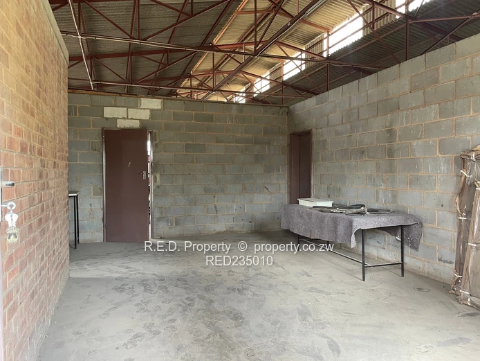 Industrial property with solid infrastructure In Kelvin 