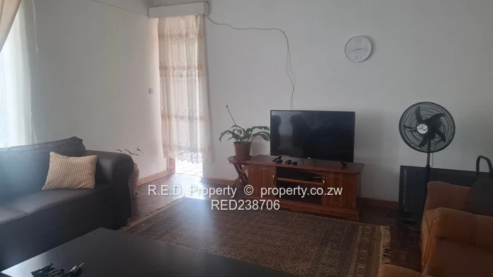 Comfortable, Secure Living with Private Garden Space In Paddonhurst!