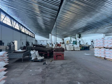 Warehouse & Factory