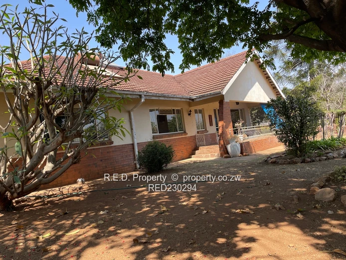 A home with heart, views, and endless potential In Ilanda!