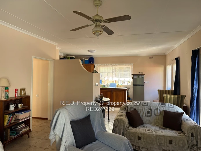 Secure, Comfortable Townhouse Living In Suburbs!