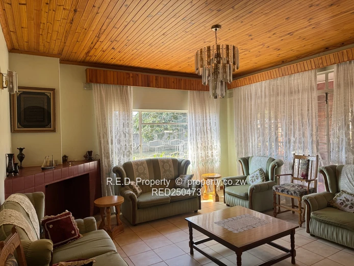 Spacious Family Home In Parklands!