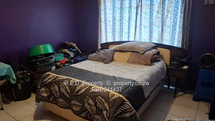 Great potential. Spacious stand. Endless possibilities In NewtonWest!