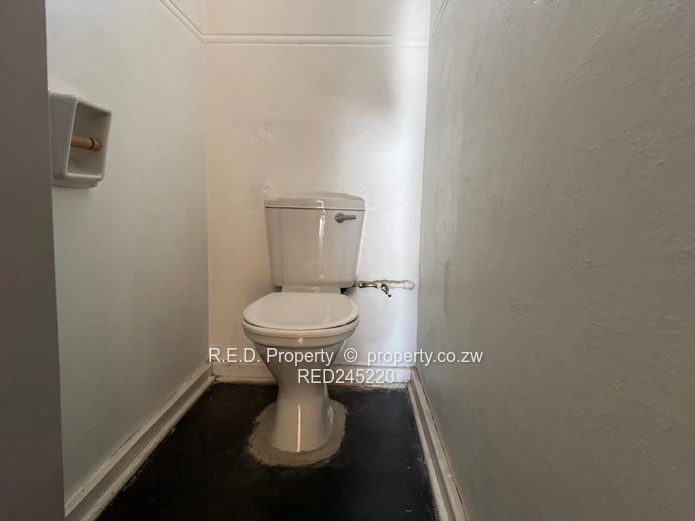 Neat Family Home for Rent In Hillside!