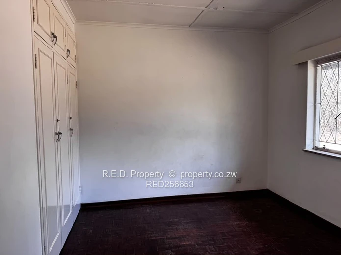 3 bedroom home to Rent in Burnside!