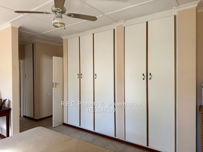 Secure, Comfortable Townhouse Living In Suburbs!