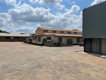 Prime Commercial Property with Extensive Infrastructure  