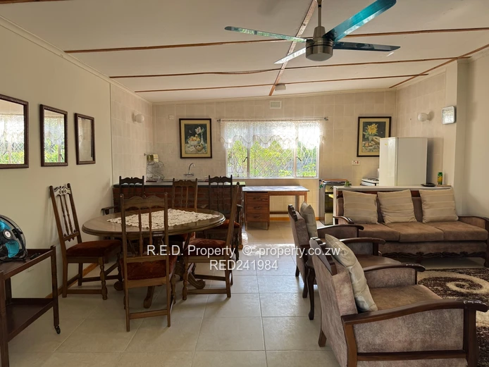 Generous land, Genuine opportunity In Burnside!