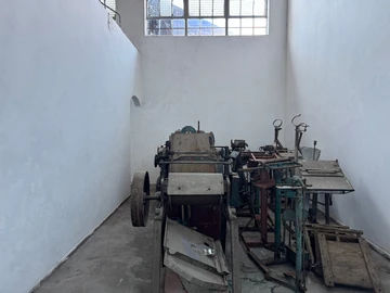 Warehouse & Factory