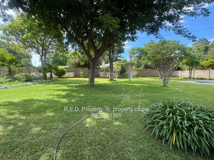 The Perfect Blend of Comfort, Space & Outdoor Living In Kumalo!