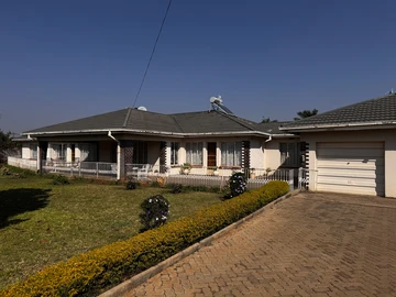7 Bedroom House