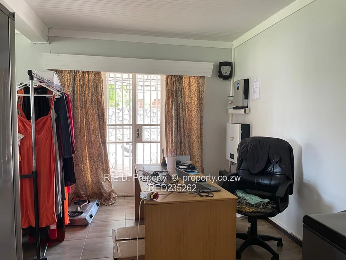 Move-In Ready Family Home with Endless Potential In Ilanda