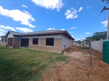 3 Bedroom Flat & Apartment