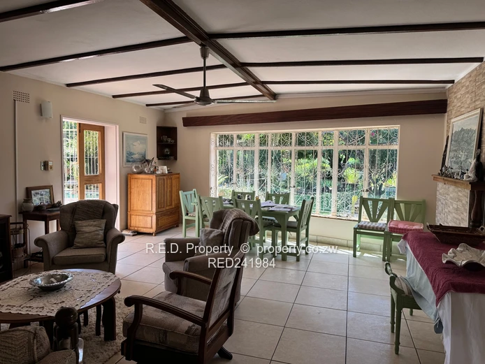 Generous land, Genuine opportunity In Burnside!