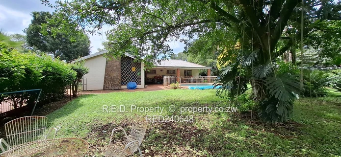 Add Your Touch to a Well-Positioned Family Home In Ilanda