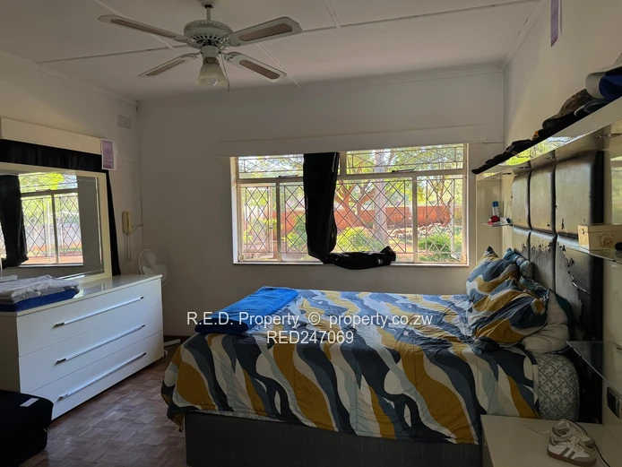 Neat Family Home In Ilanda!