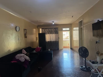2 Bedroom Flat & Apartment