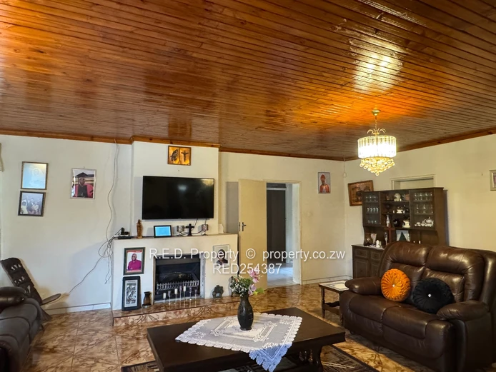 Multi-Dwelling Property  in Selbourne park