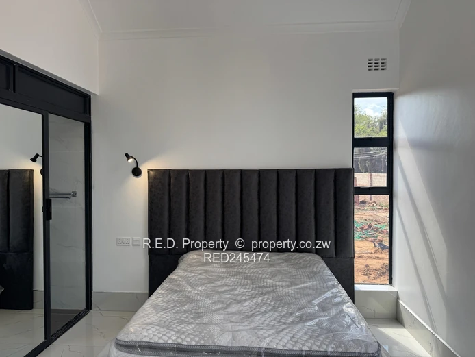Modern 3-bedroom townhouses in Hillside!