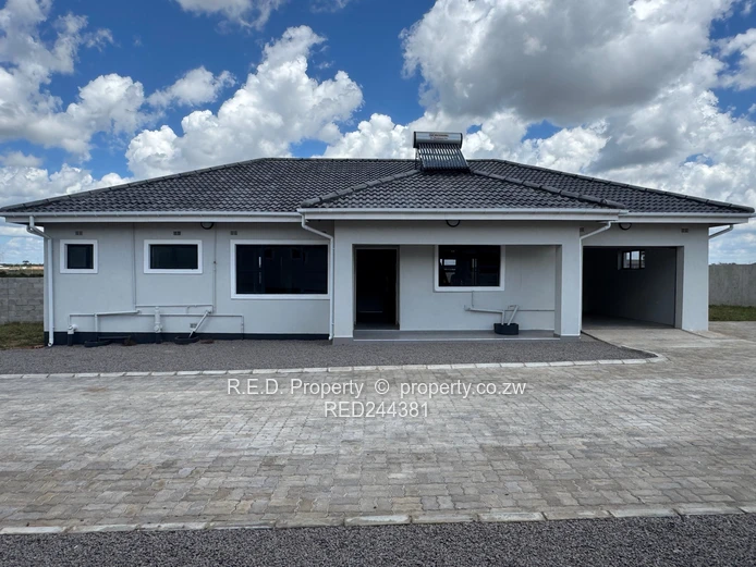 Four-Unit Townhouse Development in Hopelyn!