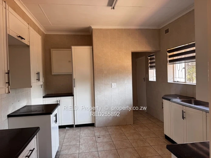 Spacious 3-Bedroom Home to Rent in Fourwinds
