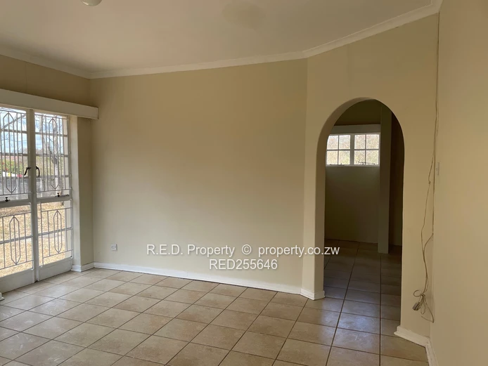 Family Home to Rent in Matsheumhlope