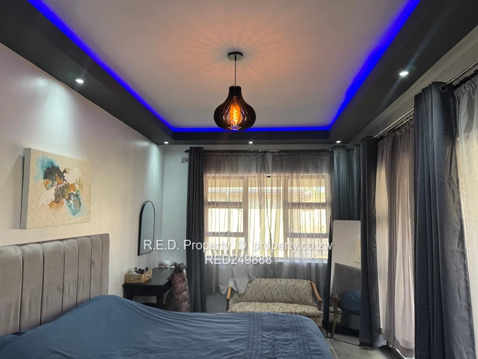 Modern Townhouse Living In Burnside!