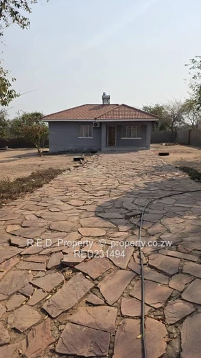 Lkeview Property In Binga