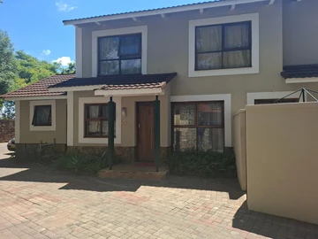 Spacious 4 Bedroom Duplex in Kumalo 