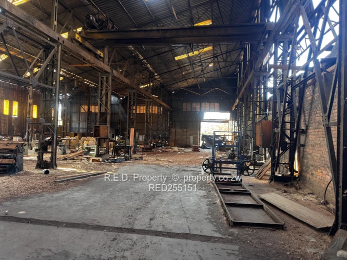 An expansive industrial and commercial complex In thorngrove!